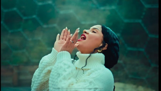 FATIMA ALTIERI- HELLO